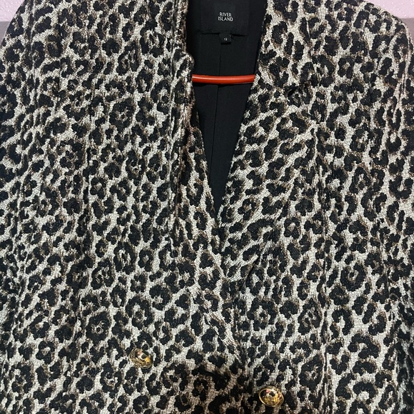 Leopard Print coat from River Island..Size Uk 12.Fairly new and good condition. - Picture 2 of 2